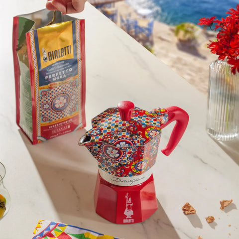 Box Moka Express Sicilian Cart 3 cups and Perfetto Moka Irresistibile Ground Coffee