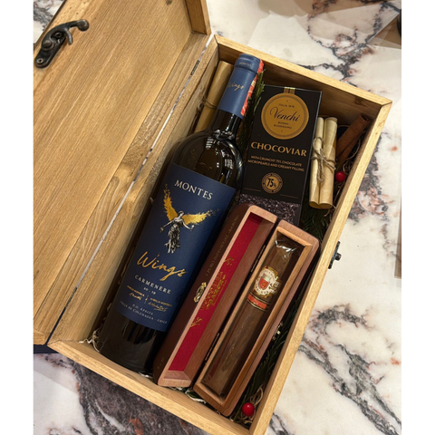 Montes Wings Carmenere Gift Box