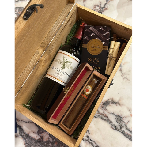 Montes Alpha Merlot Gift Box