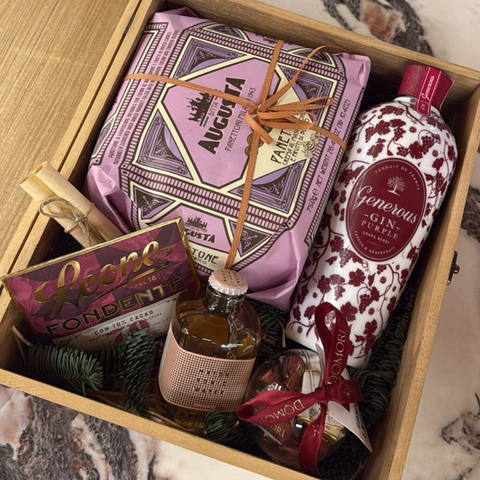 Generous Gin Purple Gift Box